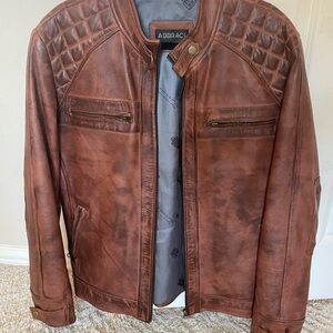 Brown Lightweight Leather Jacket with Quilted Detailing and Slim Fit
